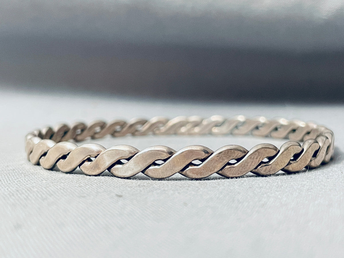 Hand Tooled Vintage Native American Navajo Sterling Silver Rope