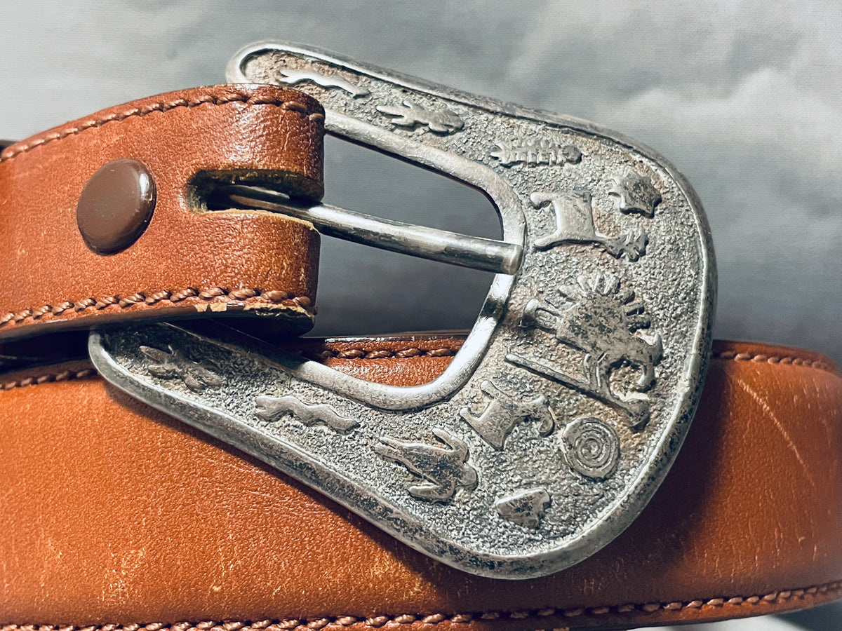 Hand Carved Petroglyphs Vintage Native American Navajo Sterling Silver  Ranger Belt