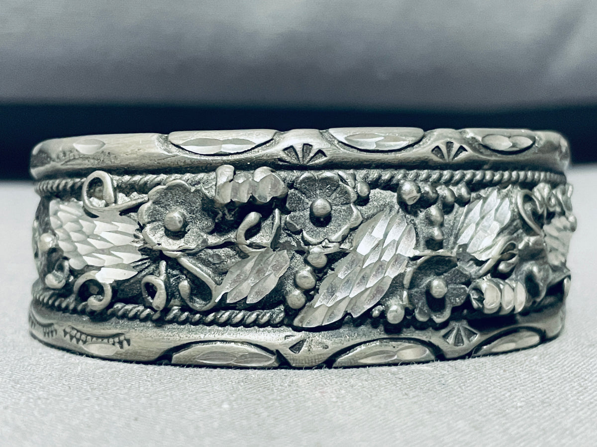 Detailed Leaves Vintage Native American Navajo Sterling Silver Bracele ...