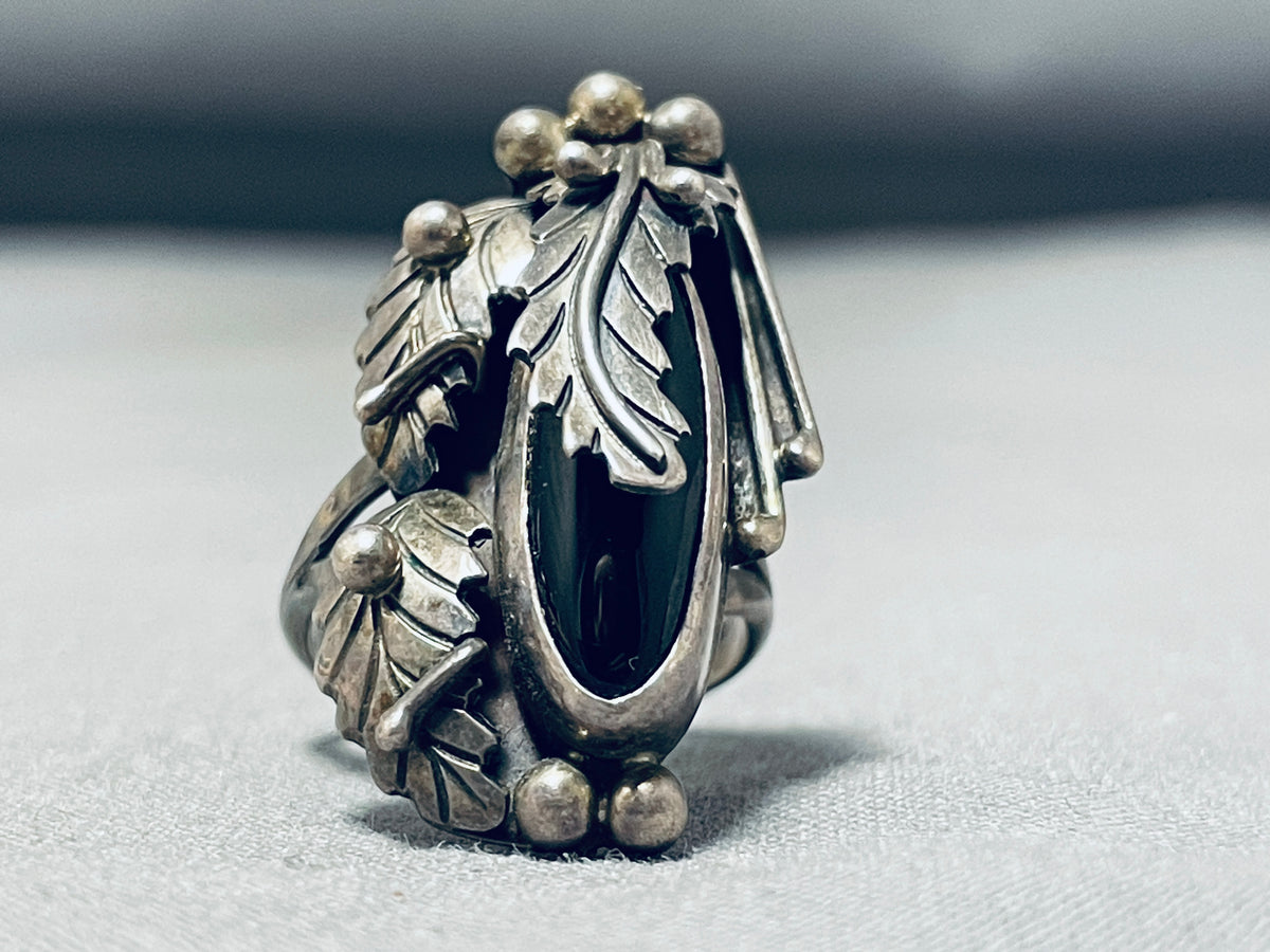 Absolutely sale stunning Native American NAKAI sterling silver onyx ring