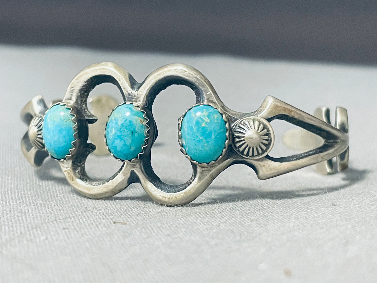 Superior Vintage Native American Navajo Kingman Turquoise Sterling Sil ...