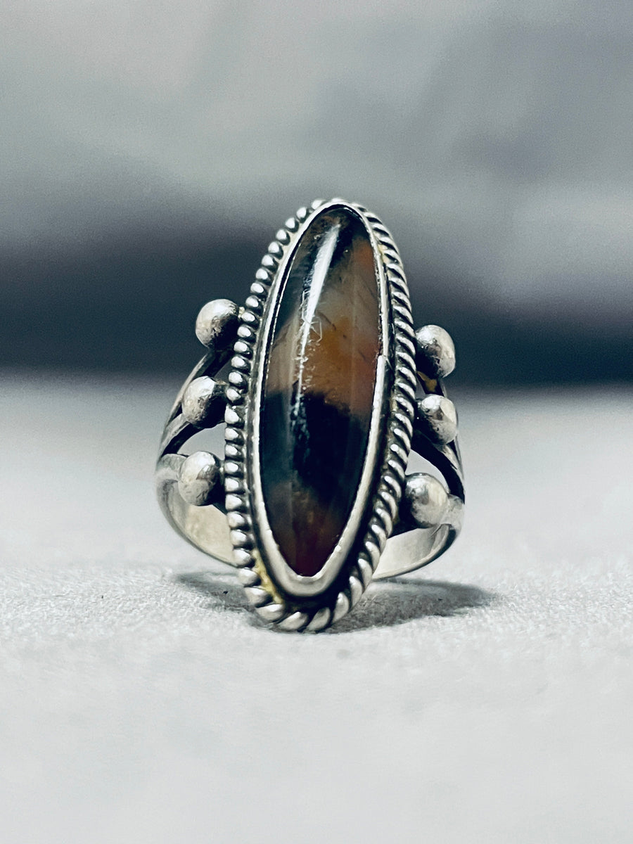 Amazing-Vintage-Native-
