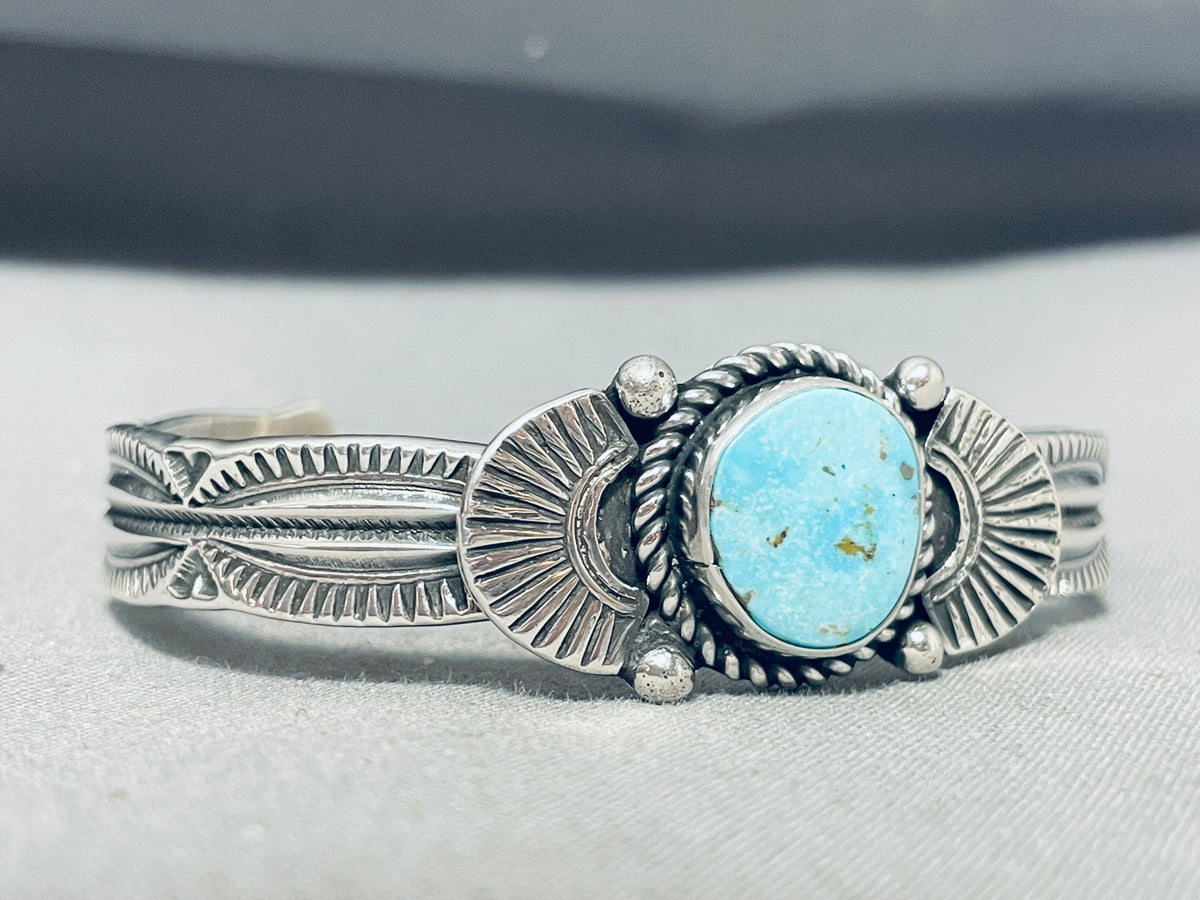 Exceptional Native American Navajo Kingman Turquoise Sterling Silver B ...