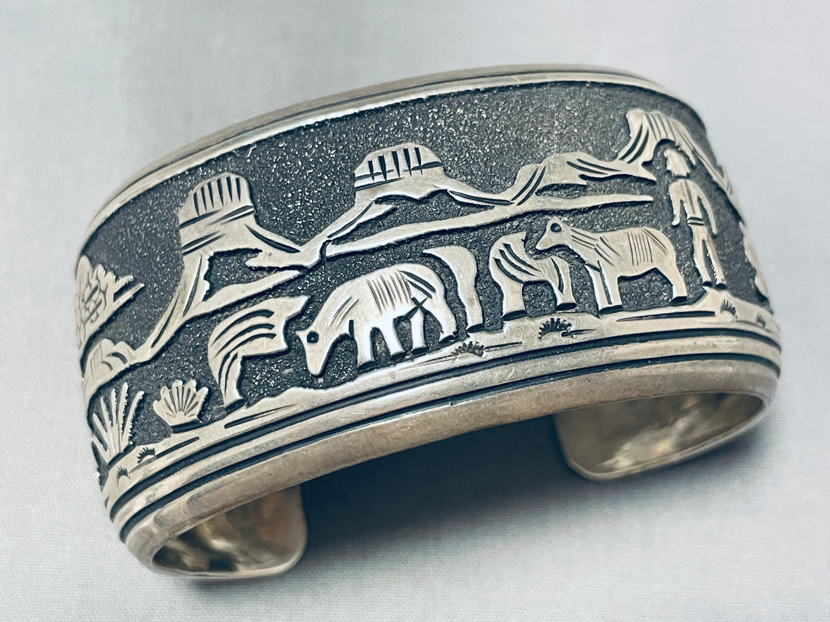 One Of The Best Ever Vintage Native American Navajo Thomas Singer