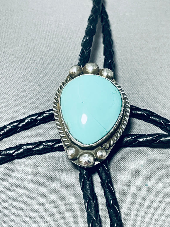 Stunning Vintage Signed Native American Navajo Green Turquoise Sterling Silver Bolo-Nativo Arts