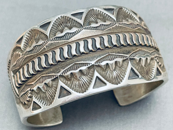 Native American Bracelets From Navajo Hopi Zuni Turquoise Bracelets native-american-bracelets-from-navajo-hopi-zuni-turquoise-bracelets