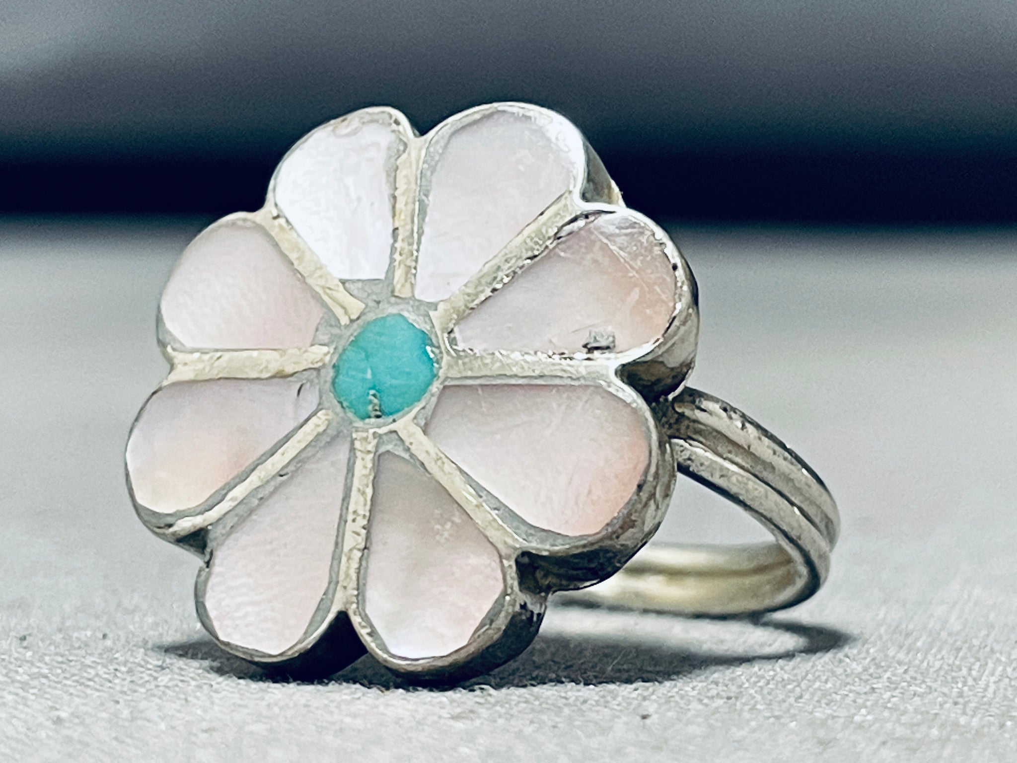 Vintage 835 silver pebbled turquoise deals flower ring size 5.5