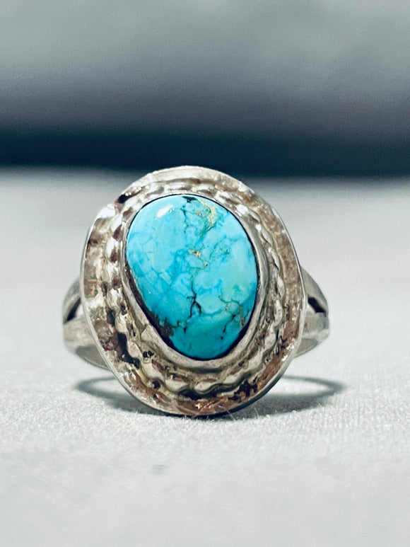 Bright Vintage Native American Navajo Blue Gem Turquoise Sterling Silver Ring-Nativo Arts