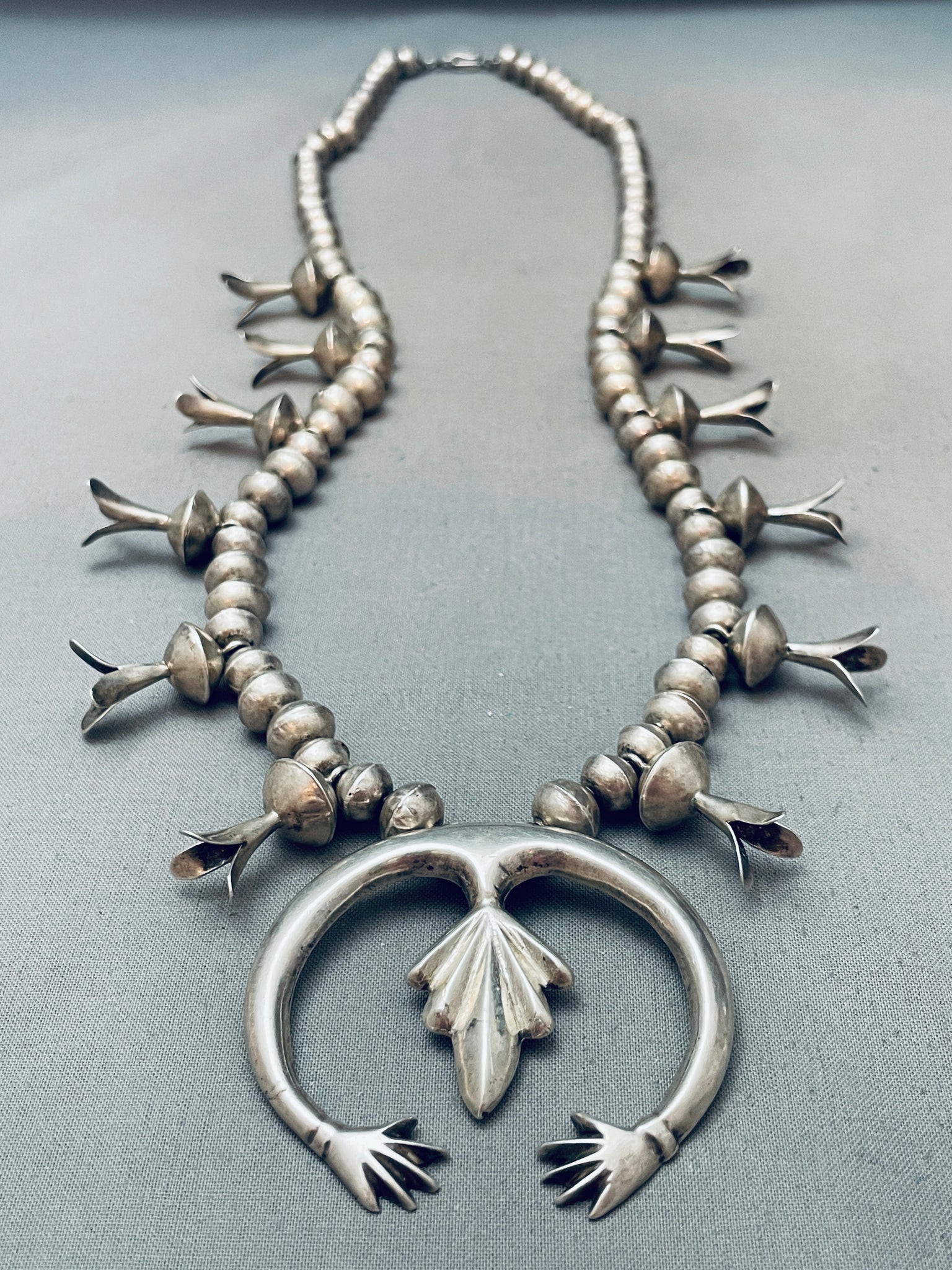 Vintage ナバホ Navajo シルバー925 ブロッサム ネックレス Open Arms Vintage Native American Navajo Sterling Silver Squash