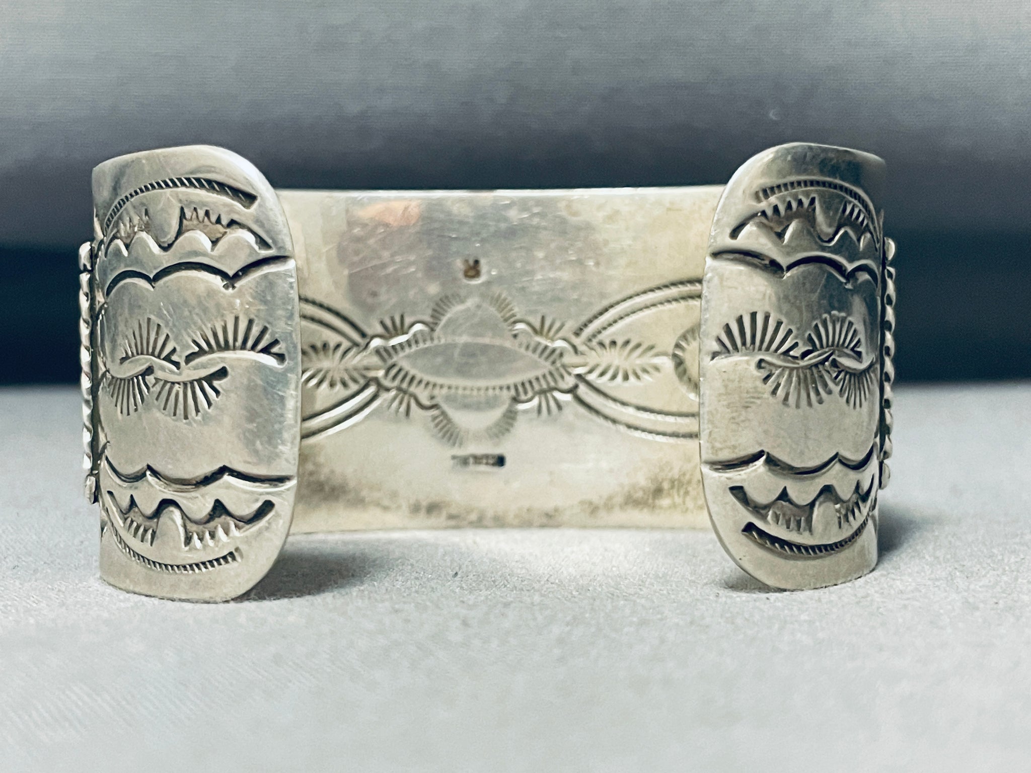 One Of The Most Detailed Vintage Native American Navajo Sterling