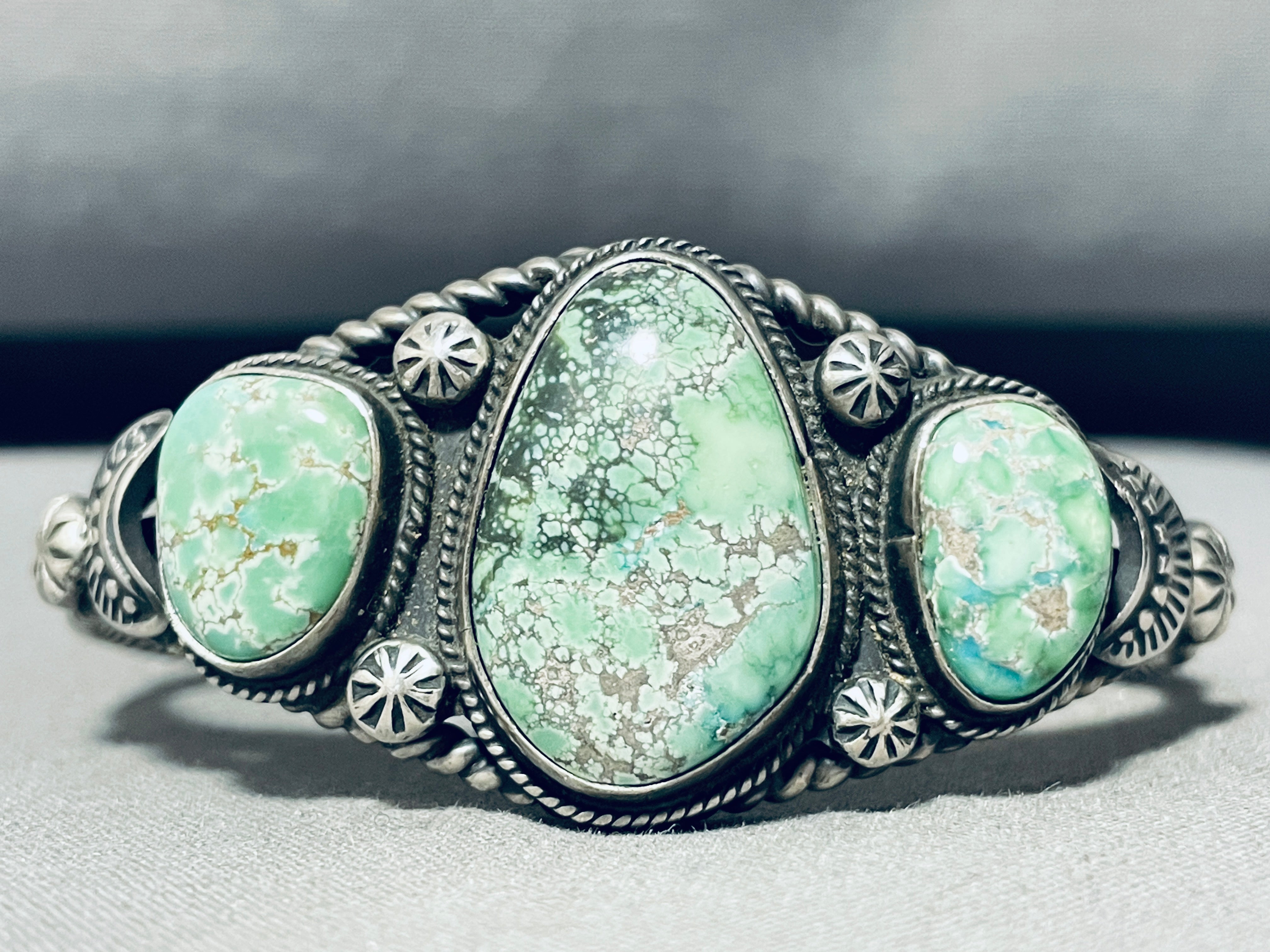 Viv Barbone!! Vintage Native American Navajo Carico Lake Turquoise
