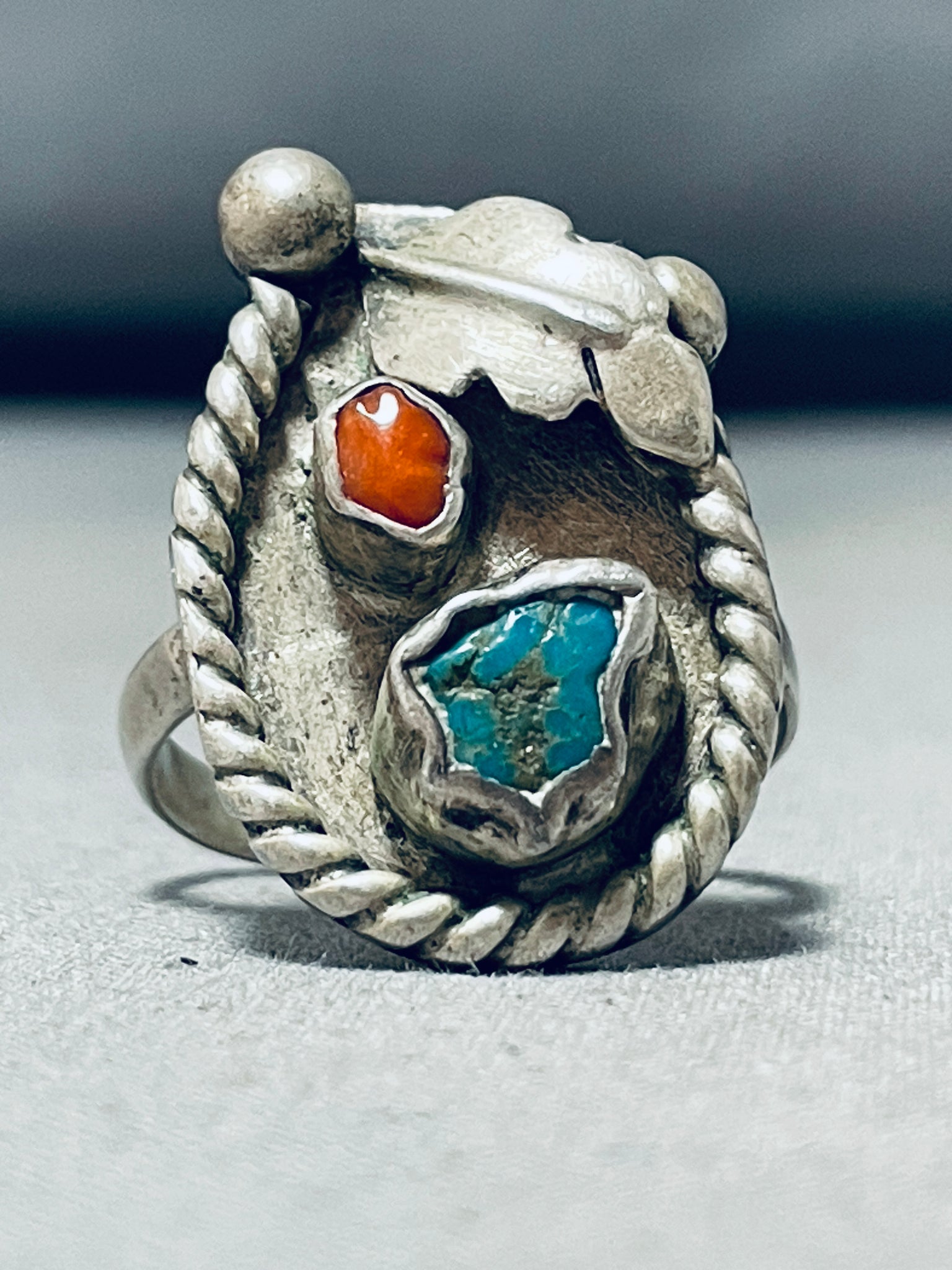 VTG NAVAJO STERLING SILVER hotsell TURQUOISE CORAL RING #1008