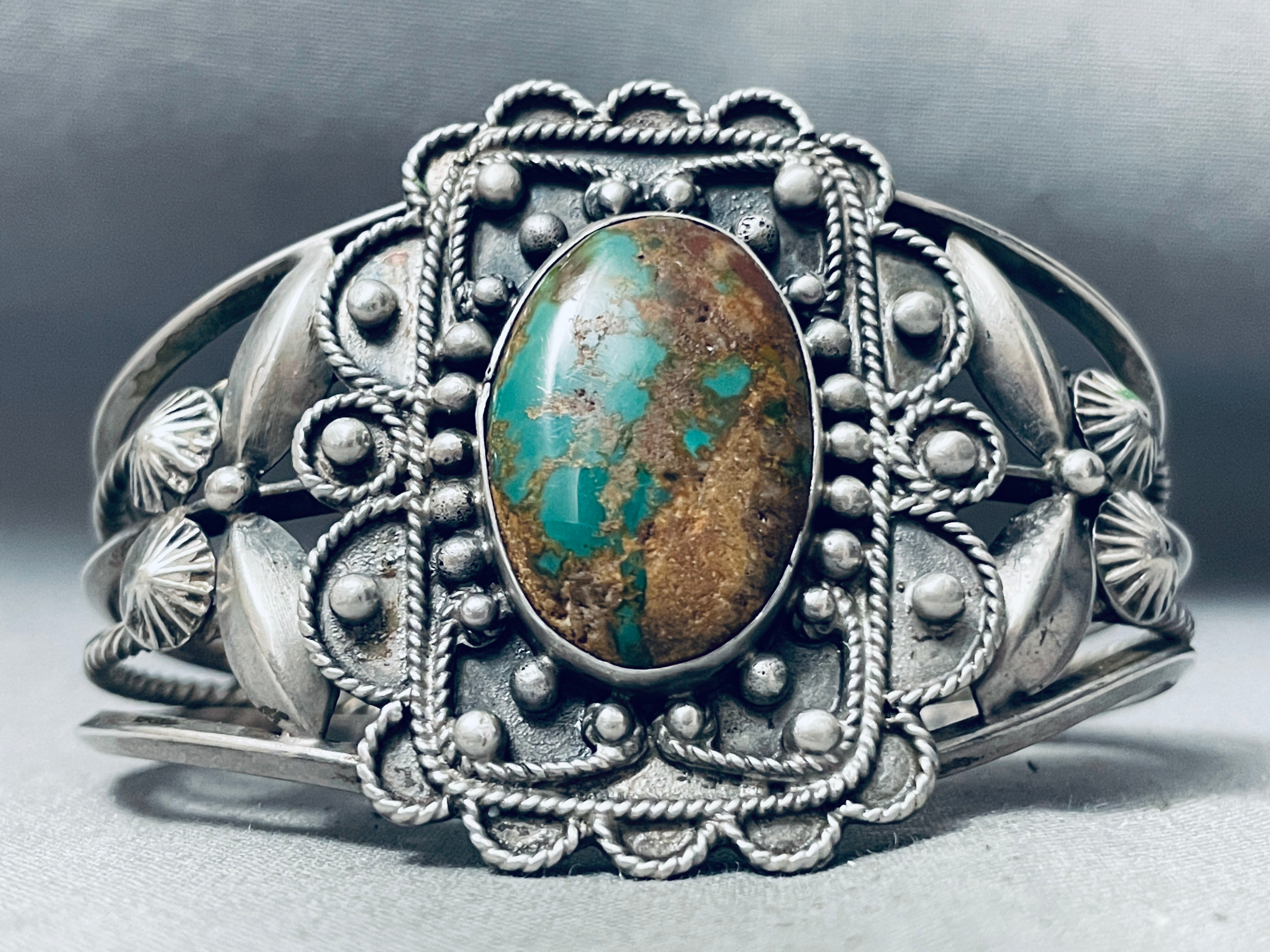 One Of The Best Ever Vintage Native American Navajo Royston