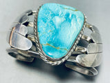 Gorgeous Vintage Native American Navajo Old Kingman Turquoise Sterling Silver Bracelet-Nativo Arts