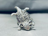 Alluring Native American Navajo Sterling Silver Toad Ring-Nativo Arts