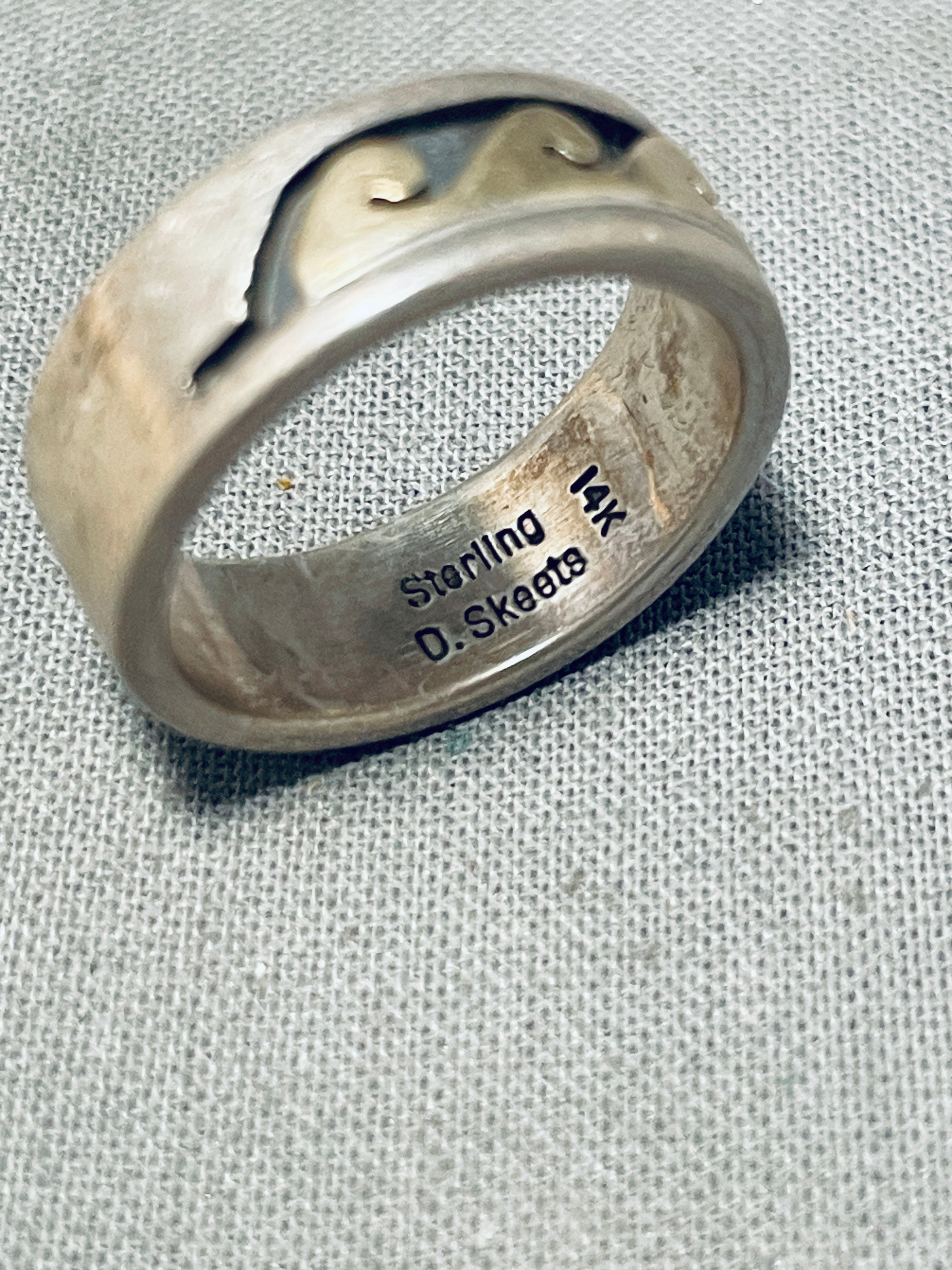 Exceptional Vintage Native American Navajo Sterling Silver & 14k Exceptional Vintage Native American Navajo Sterling Silver & 14k