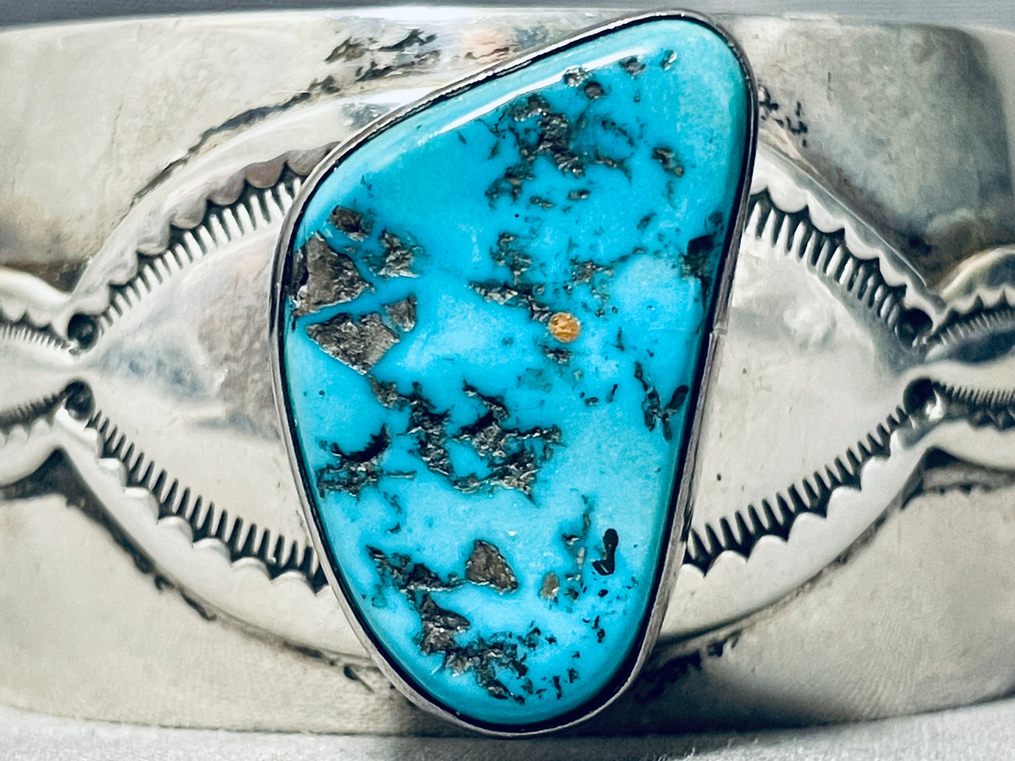 Important Vintage Native American Navajo Turquoise Sterling Silver