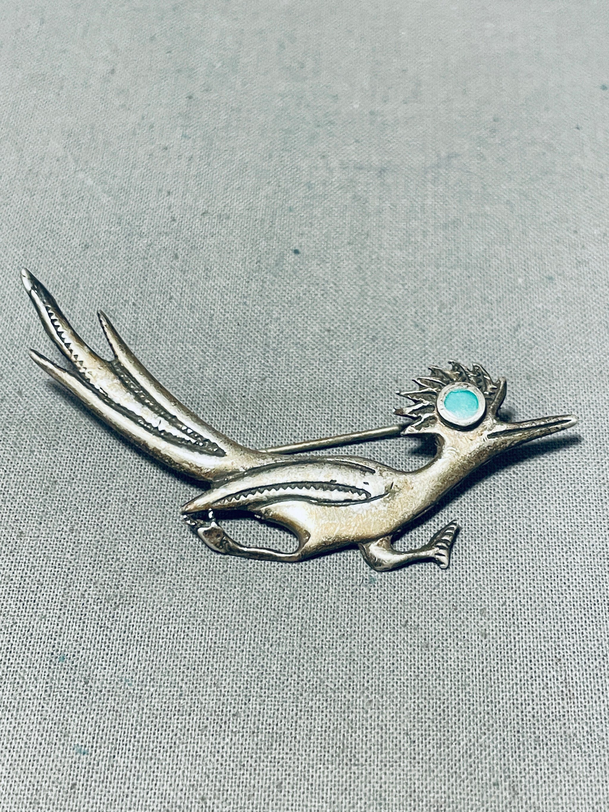 Vintage Native American cheapest Sterling silver handmade brooch, 925 pin with obsidian, stamped Sterling AZ