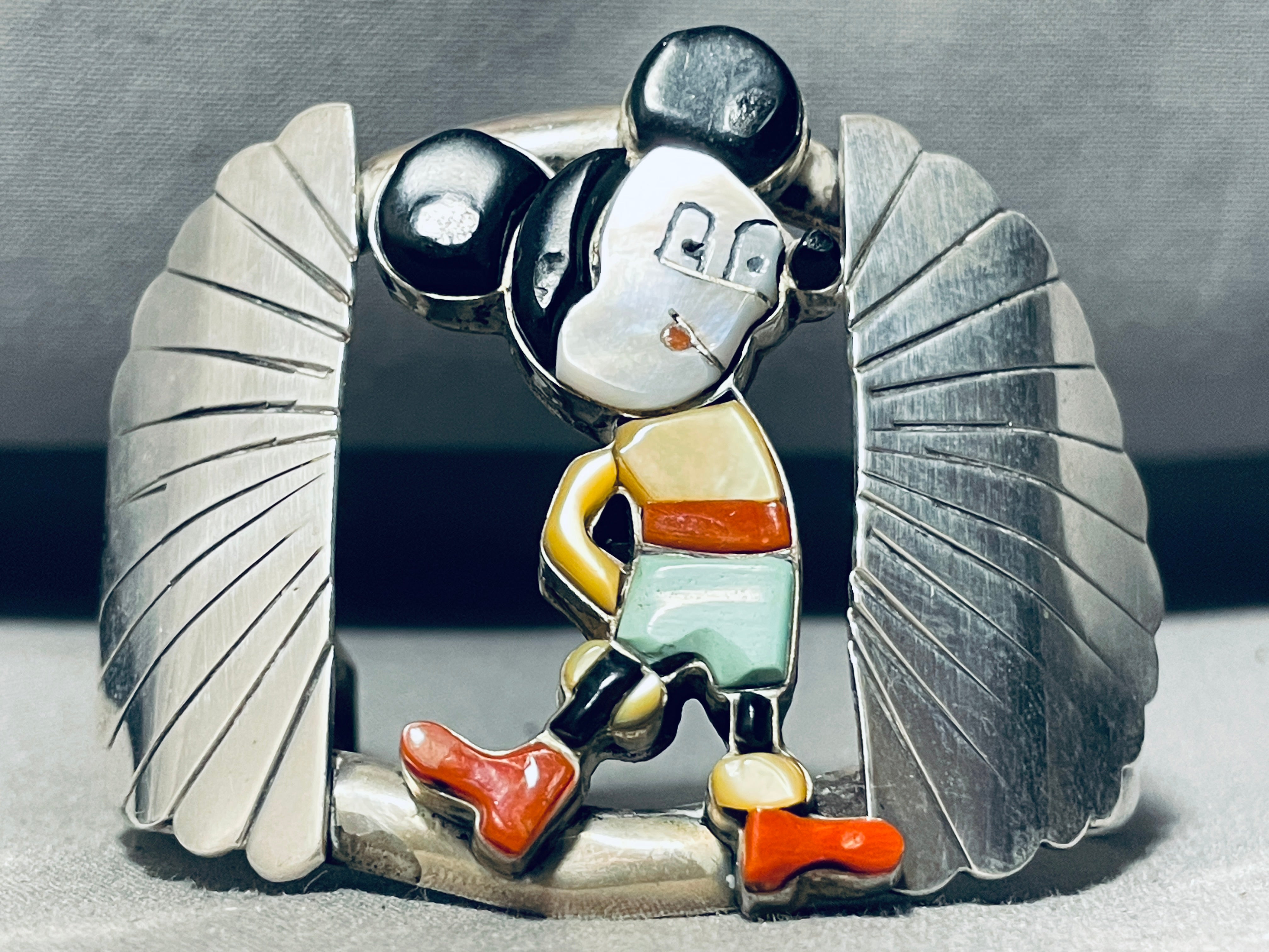 チャーム Miki Disney Collection by Mika Pikazo アクリルチャーム｜ガシャポン