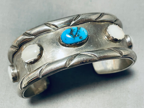 Captivating Vintage Signed Native American Navajo Kingman Turquoise Sterling Silver Bracelet-Nativo Arts