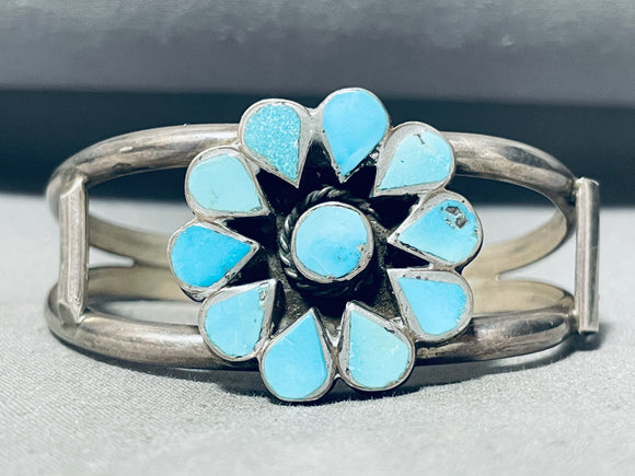 Gorgy!! Vintage Native American Zuni Turquoise Flower Sterling Silver Bracelet Old-Nativo Arts