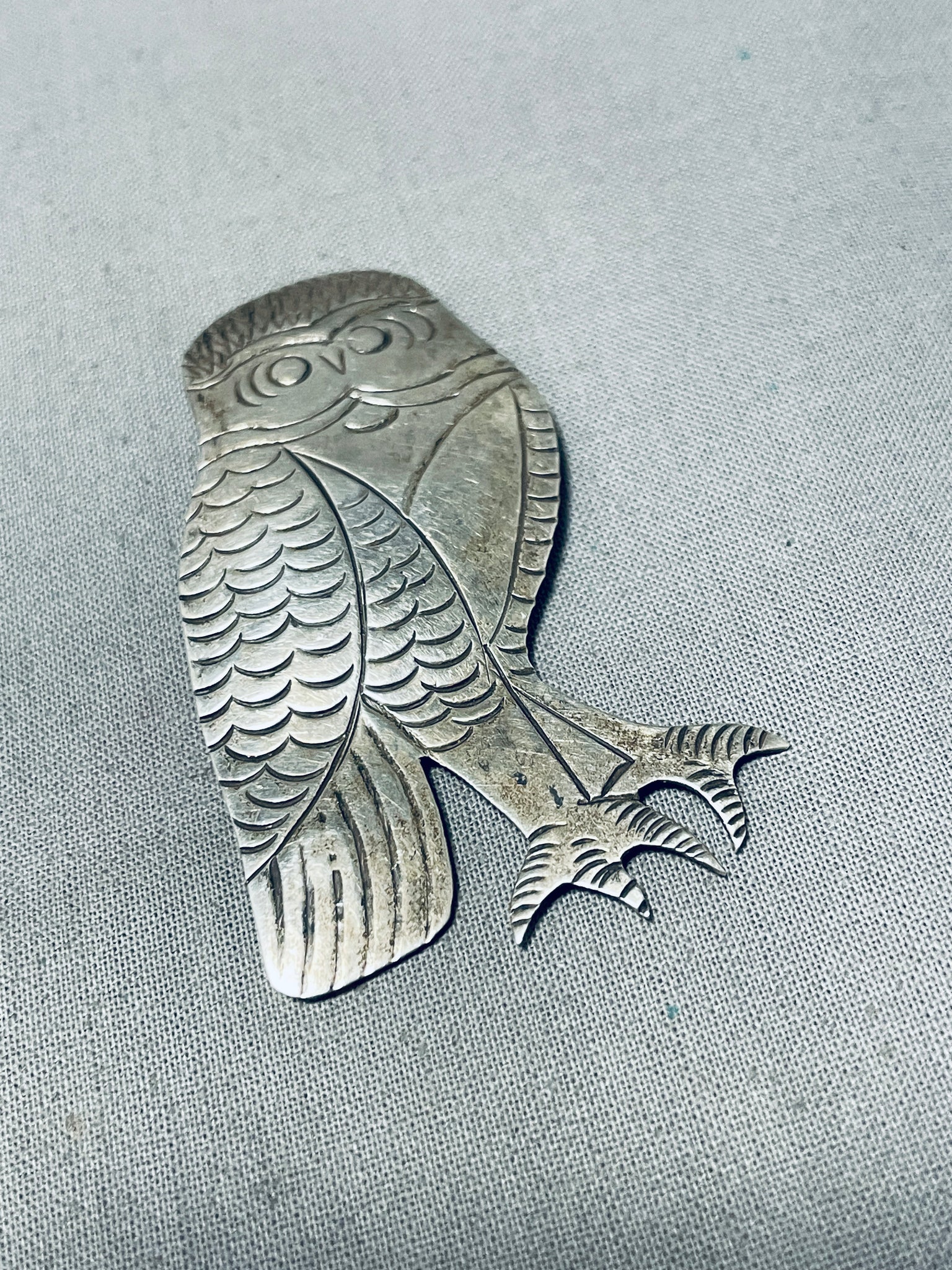 Exceptional Vintage Native American Navajo Sterling Silver Owl Pin