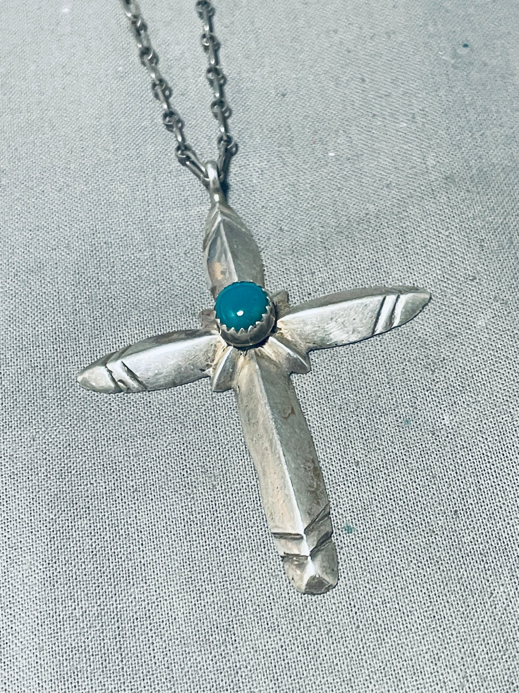 Inspiring Vintage Native American Navajo Malachite Sterling Silver