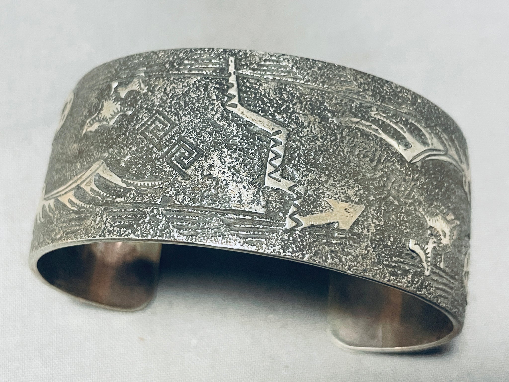 Detailed Vintage Native American Navajo Ray Begay Sterling Silver