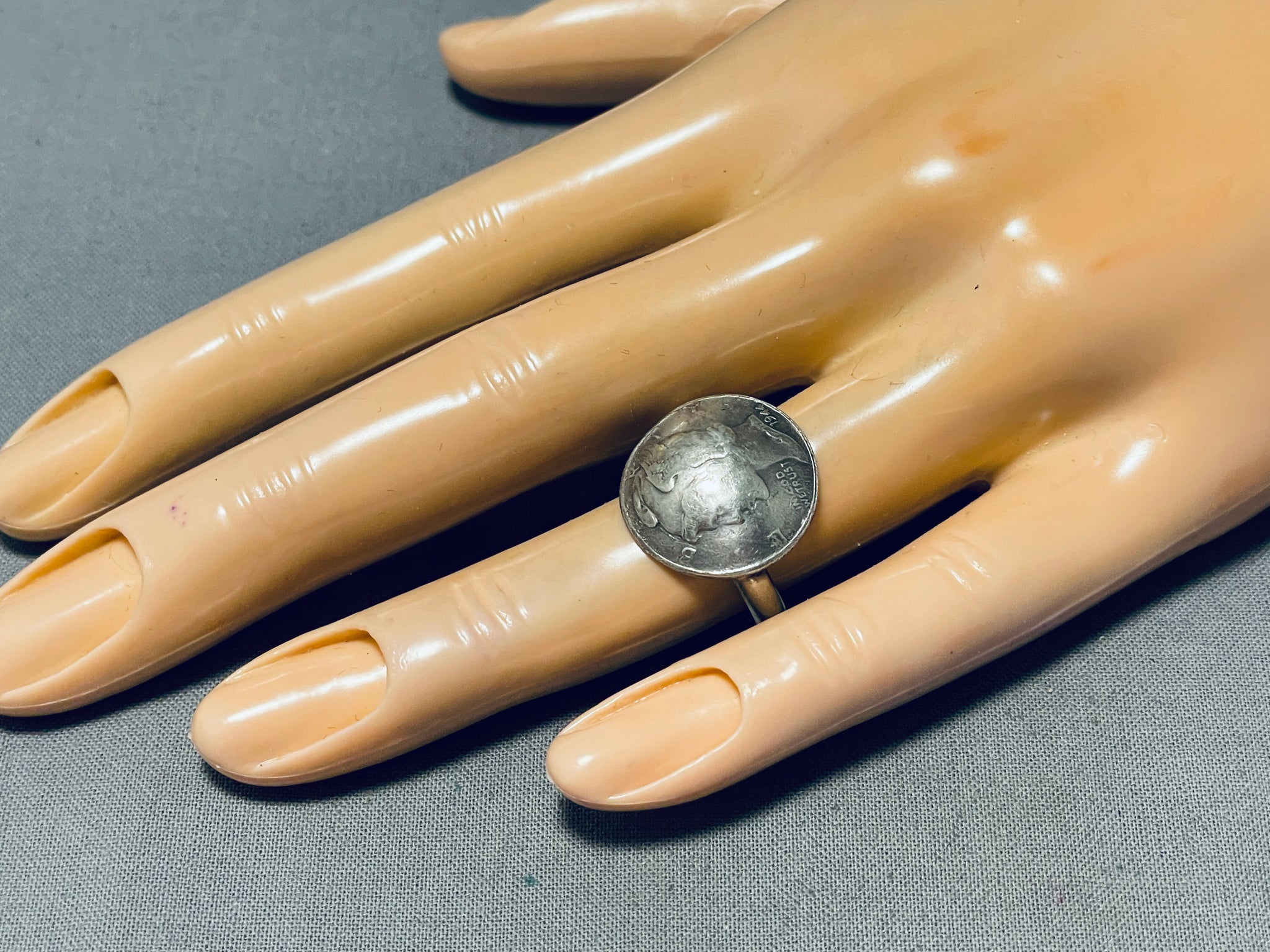 Daime Rind Unique Vintage Native American Navajo Silver 1944 Dime Ring – Nativo Arts