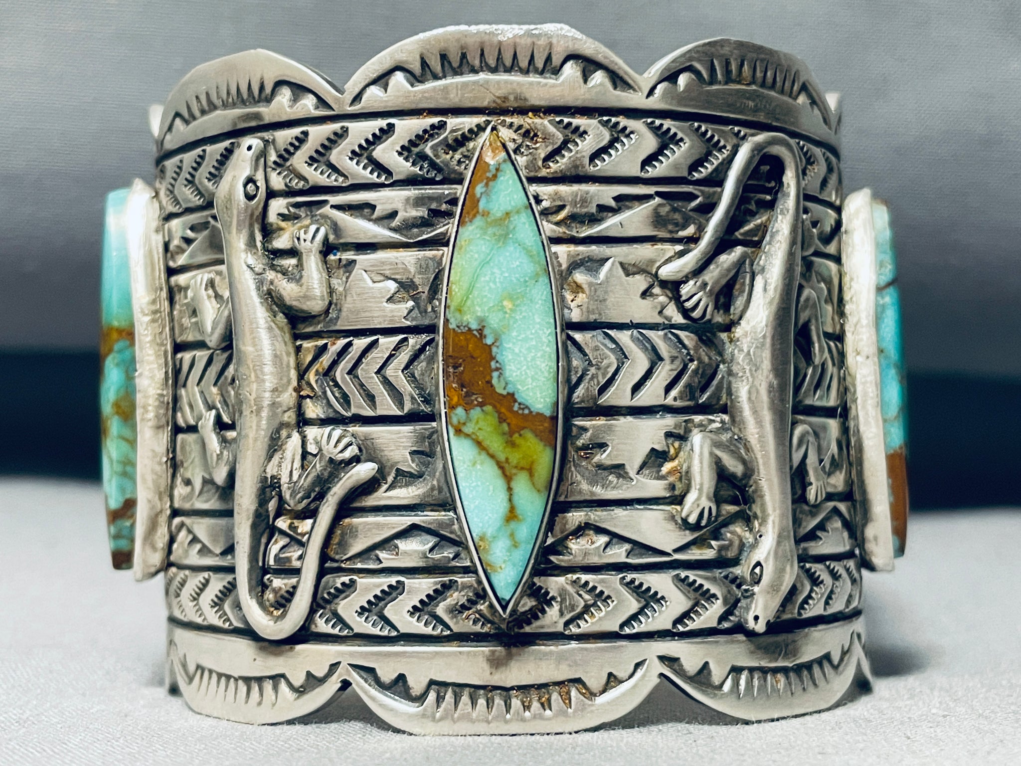 139 Grams Native American Navajo Green Turquoise Lizard Sterling