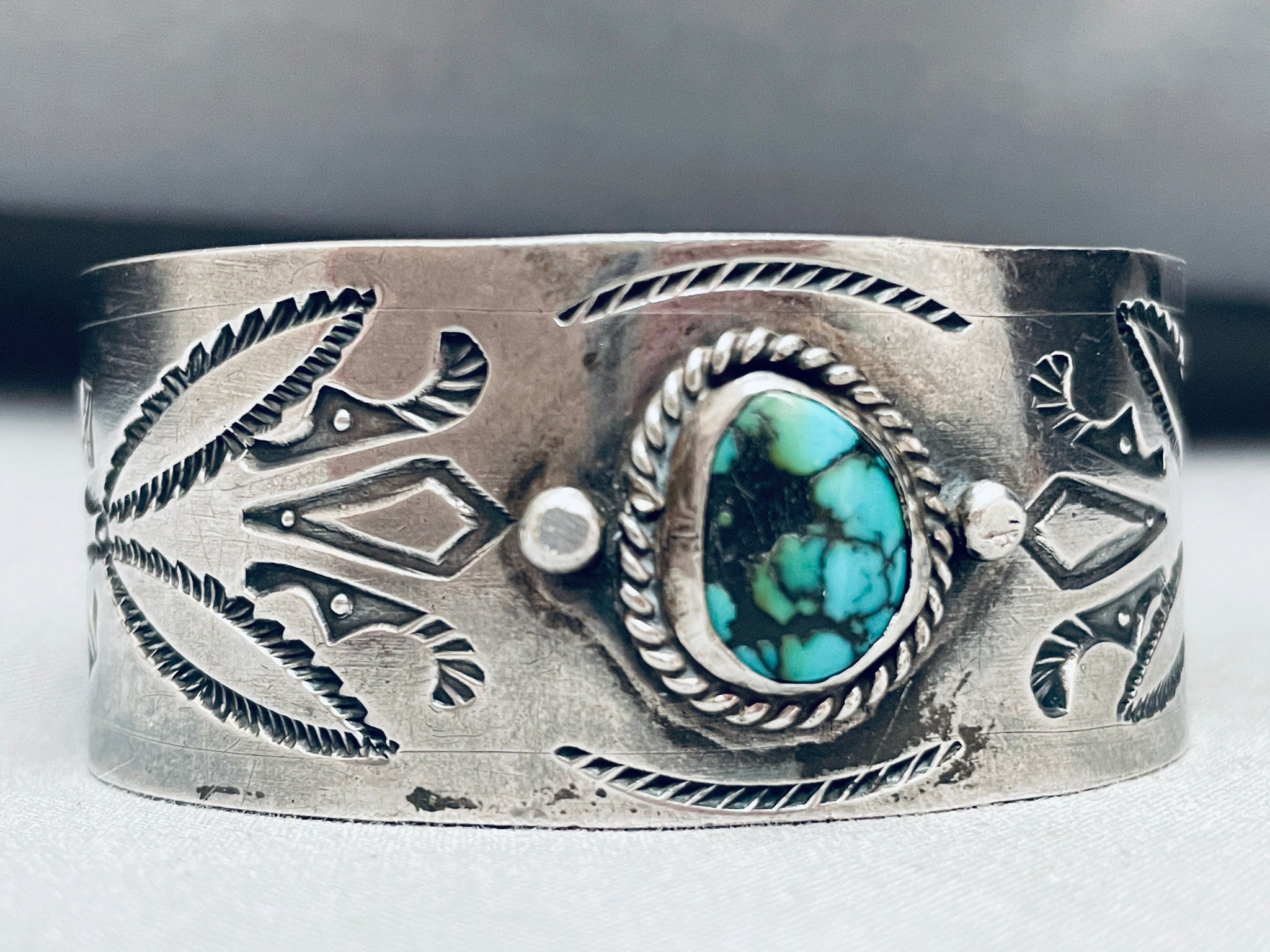 Rare Vintage Native American Navajo Crow Springs Turquoise