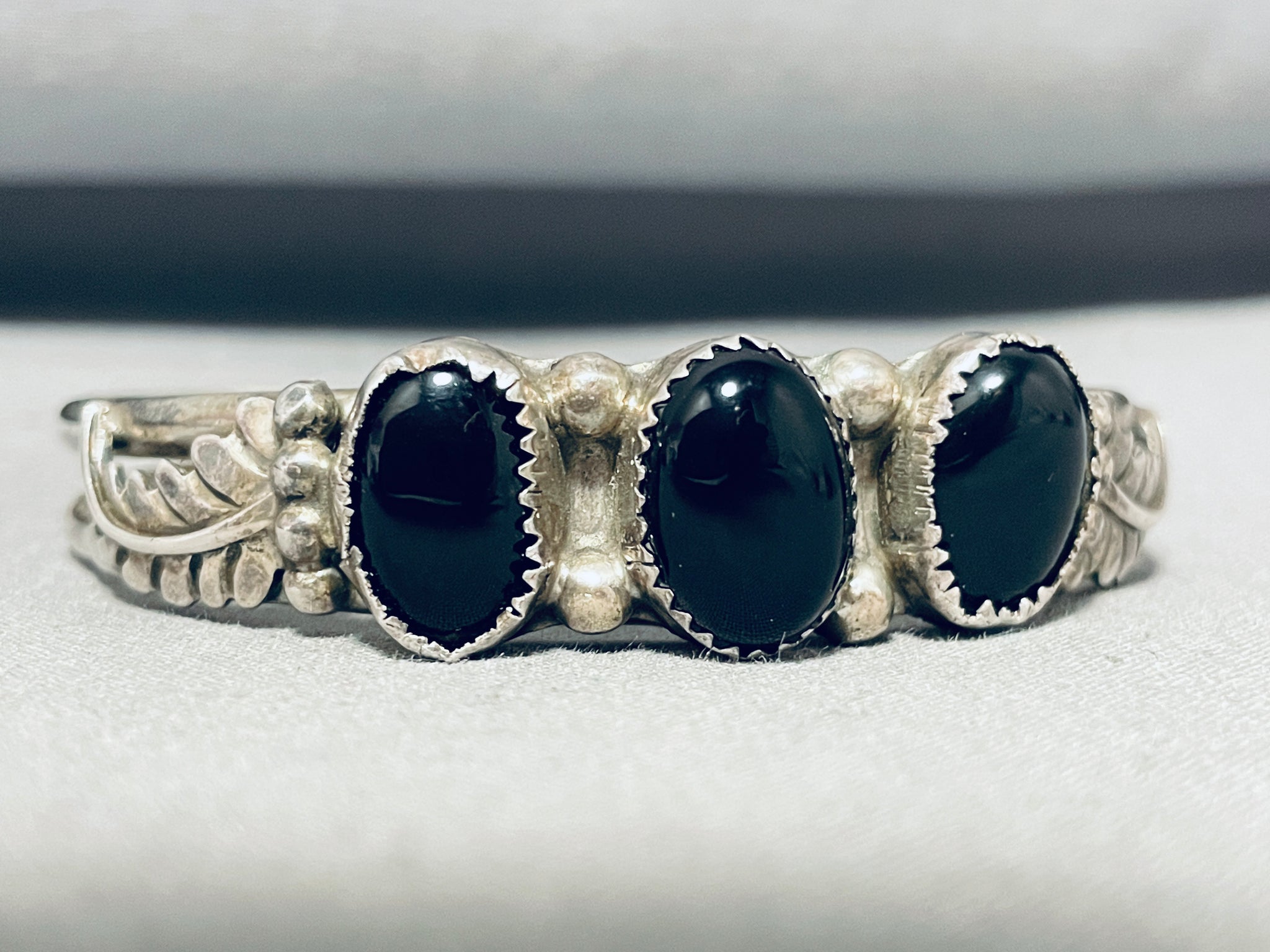 Antique 925 silver bracelet newest with onyx