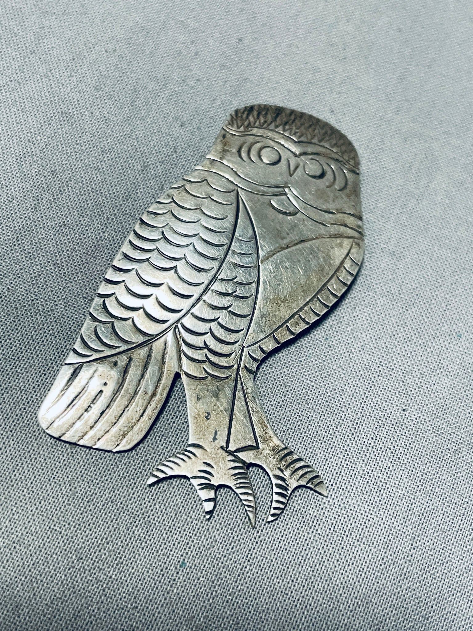 Exceptional Vintage Native American Navajo Sterling Silver Owl Pin