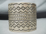 Magnificent Vintage Santo Domingo Stgerling Silver Bracelet Native American Old-Nativo Arts