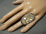 Wonderful Detailed Vintage Native American Navajo Zuni Shell Sterling Silver Ring Old-Nativo Arts