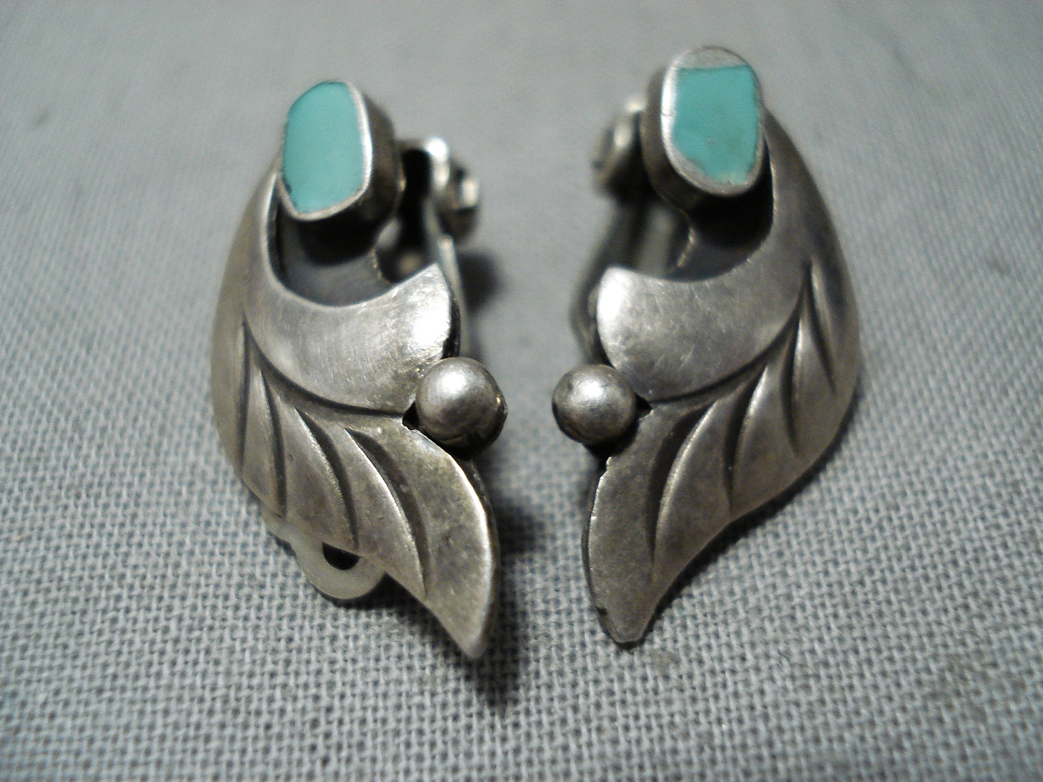 Vintage Sterling Royston Native hot Ribbon Turquoise Earrings Clip On