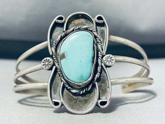 Majestic Vintage Native American Navajo Old Kingman Turquoise Sterling Silver Bracelet-Nativo Arts