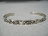 Native American Detailed Peshlakai Sterling Silver Hand Tooled Vintage Bracelet-Nativo Arts