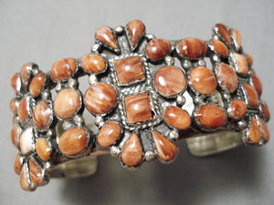 One Of The Best Vintage Native American Navajo Spiny Oyster Sterling Silver Bracelet Old-Nativo Arts