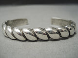 Advanced Technique! Vintage Native American Navajo Sterling Silver Cloud Bracelet Old-Nativo Arts