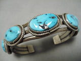 Stunning Vintage Native American Navajo Old Kingman Turquoise Sterling Silver Bracelet Old-Nativo Arts