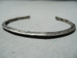 Striking Vintage Navajo Native American Sterling Silver Cuff Old-Nativo Arts