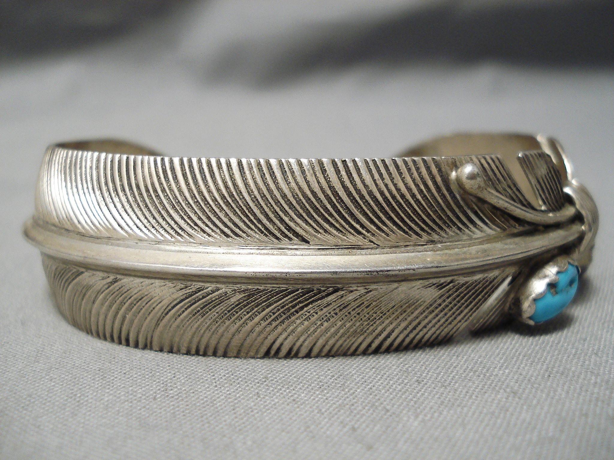 Striking Vintage Native American Navajo Hand Carved Sterling