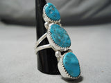 Eye-catching Vintage Native American Navajo Turquoise Sterling Silver Ring Old-Nativo Arts