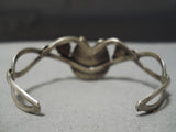 Native American Marvelous Vintage Detailed Turquoise Sterling Silver Horse Shoe Bracelet Old-Nativo Arts