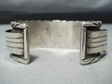Unforgettable Vintage Native American Navajo Kingman Turquoise Sterling Silver Bracelet Old-Nativo Arts