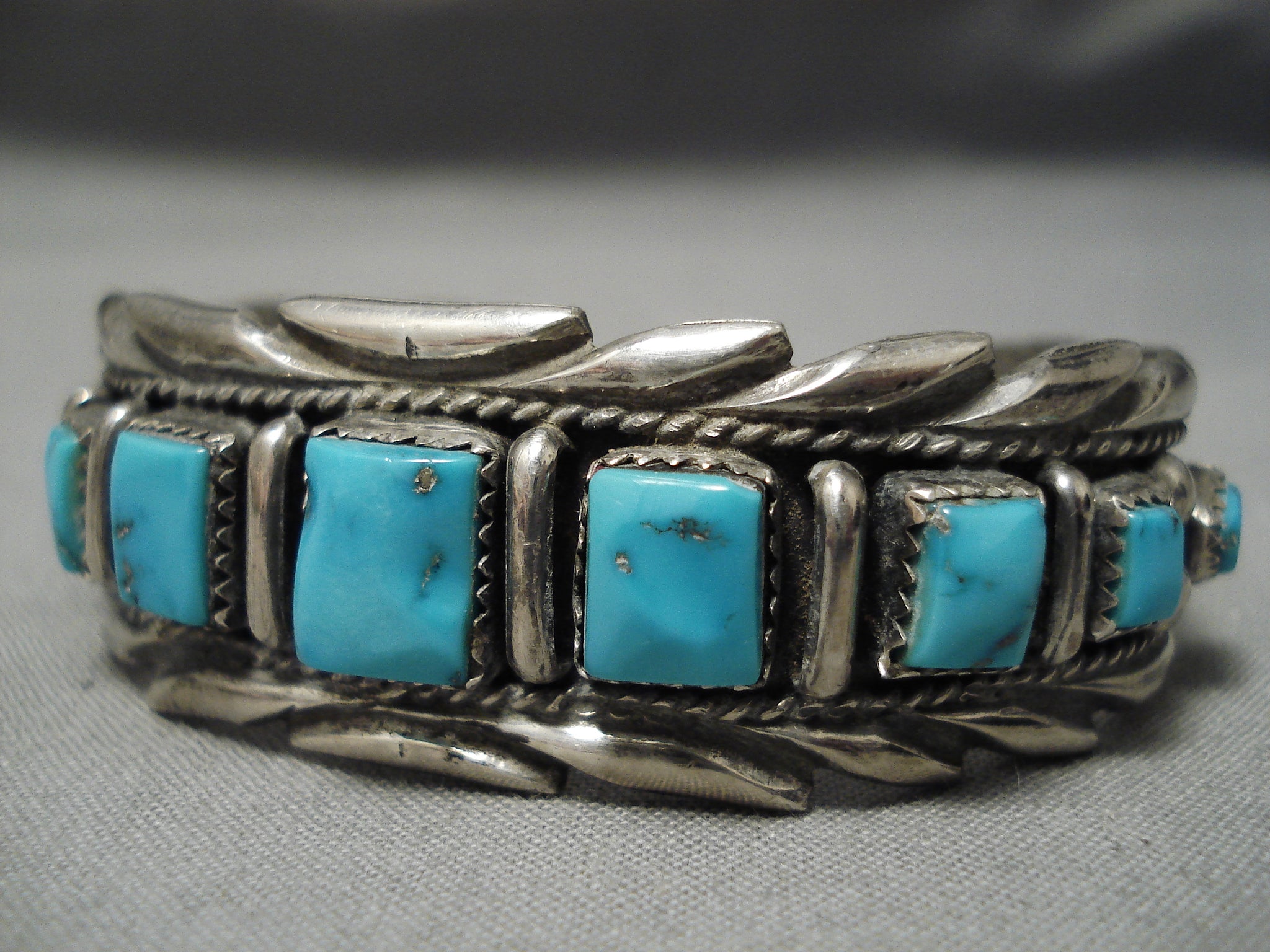 202 Gram Bisbee Turquoise Vintage Native American Navajo Sterling Silv –  Nativo Arts