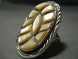 Wonderful Detailed Vintage Native American Navajo Zuni Shell Sterling Silver Ring Old-Nativo Arts
