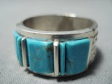 Distinctive Navajo Native American Old Kingman Turquoise Sterling Silver Ring-Nativo Arts