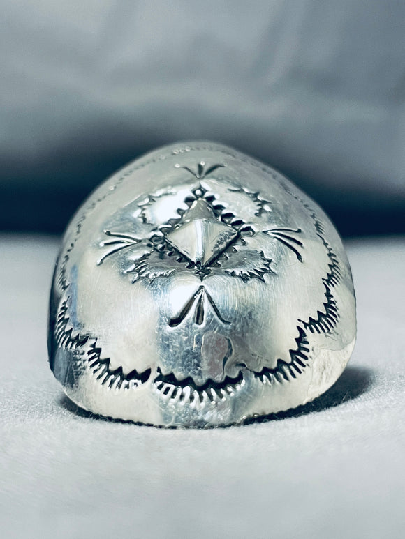 Superior Vintage Native American Navajo Coral Sterling Silver Ring